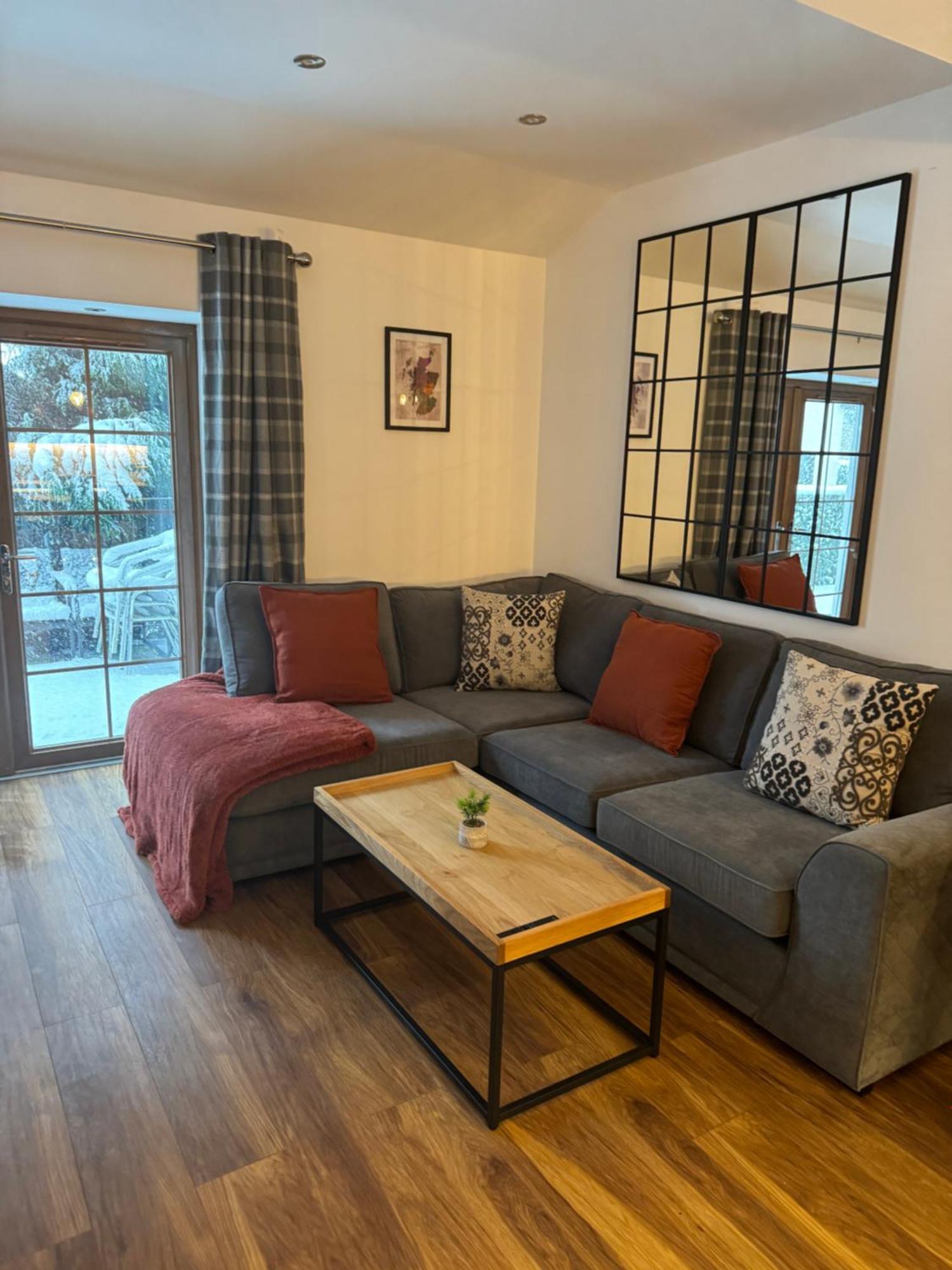 1 Sheraton Apartments Форт-Уильям Экстерьер фото